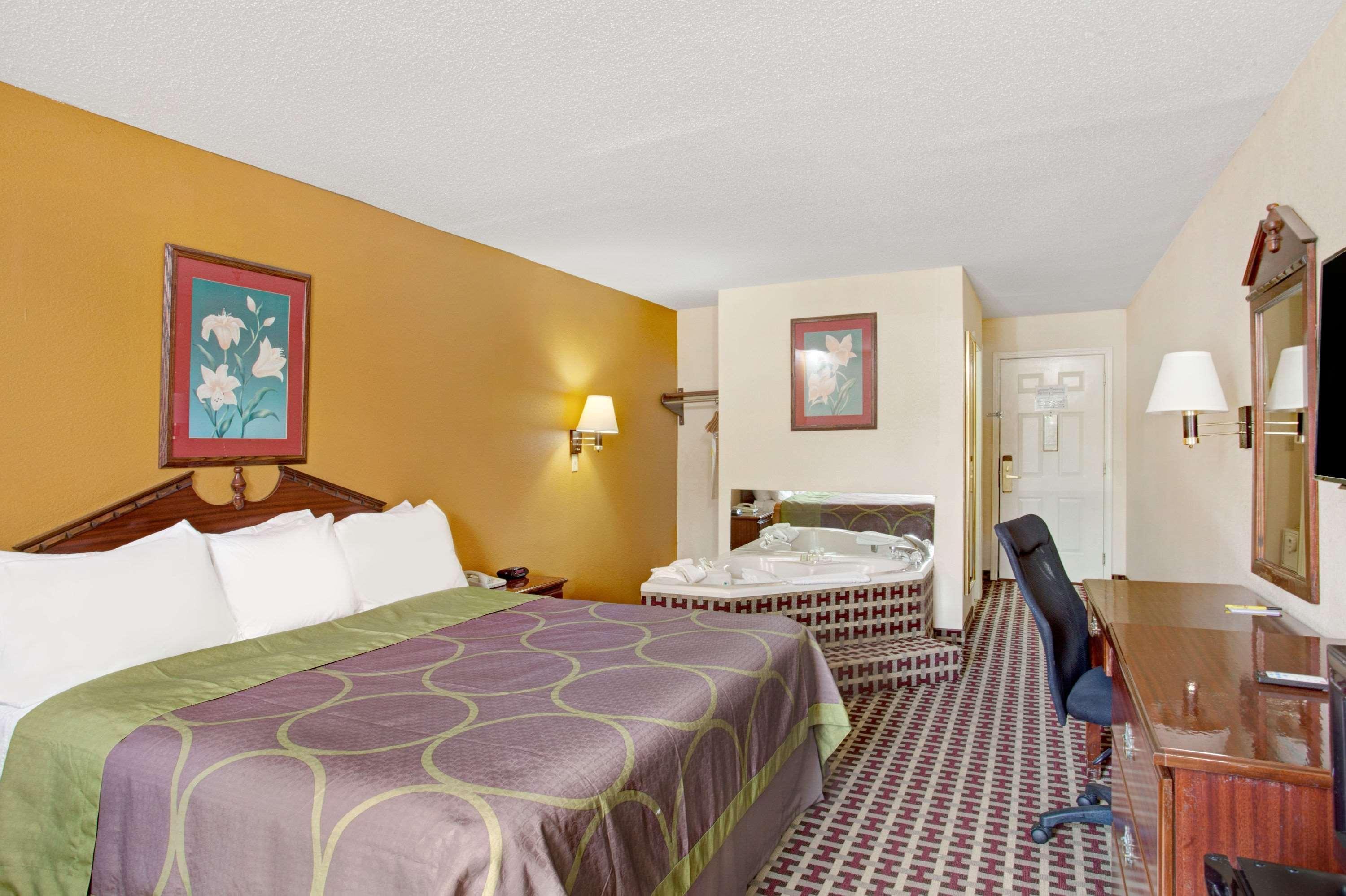 Super 8 By Wyndham Forrest City Ar Dış mekan fotoğraf
